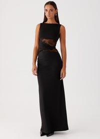 Leni | Robe maxi ajustée avec des découpes subtiles et un laçage